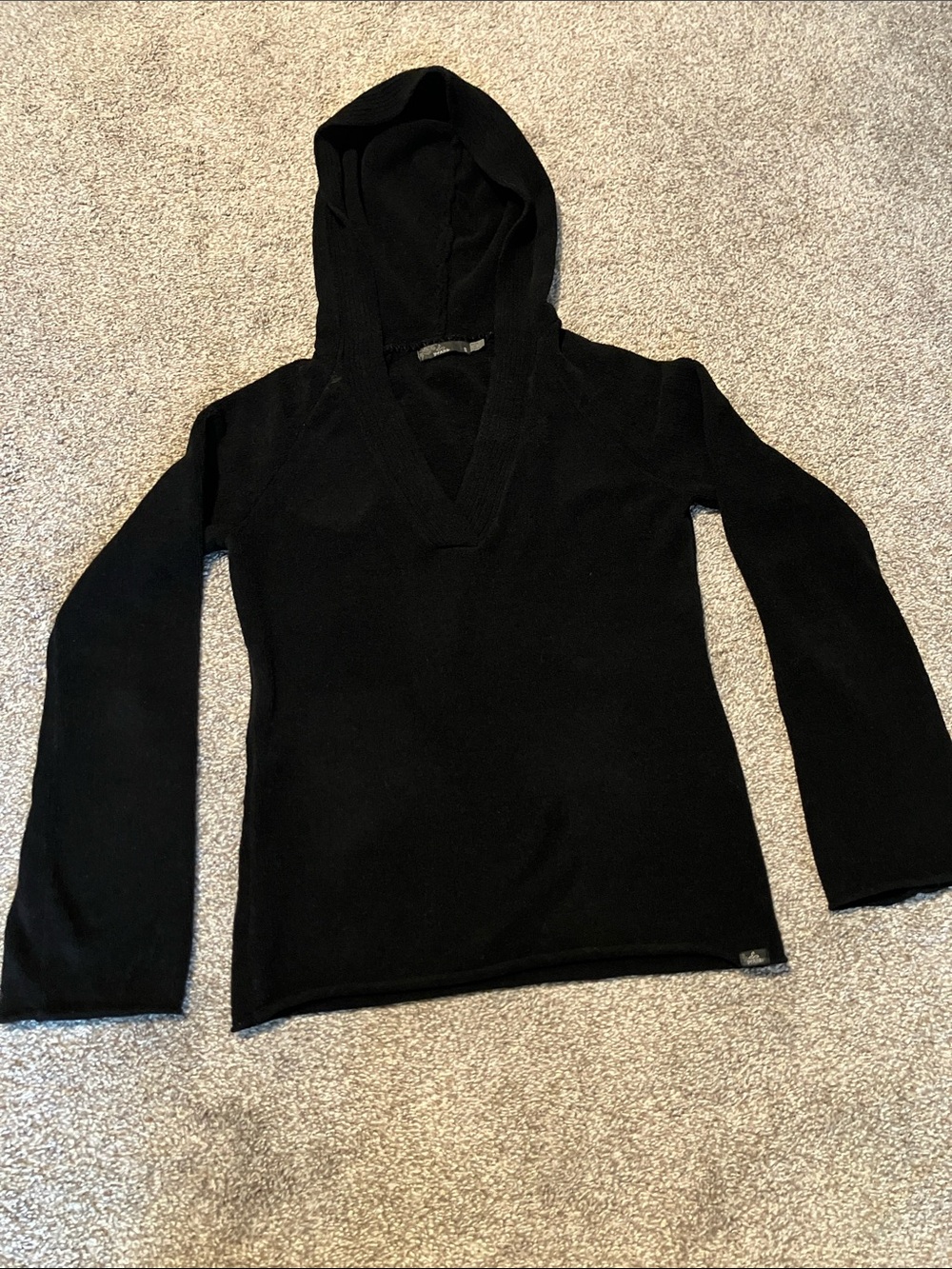 PRANA HOODED V-NECK TUNIC FLEECE SWEATER RELAXED FIT BLACK FLARE SLEEVE SIZE S